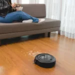 Robô aspirador Robot W90 varre aspira e passa pano 30w Wap cor preto 127/220V - Miniatura 3